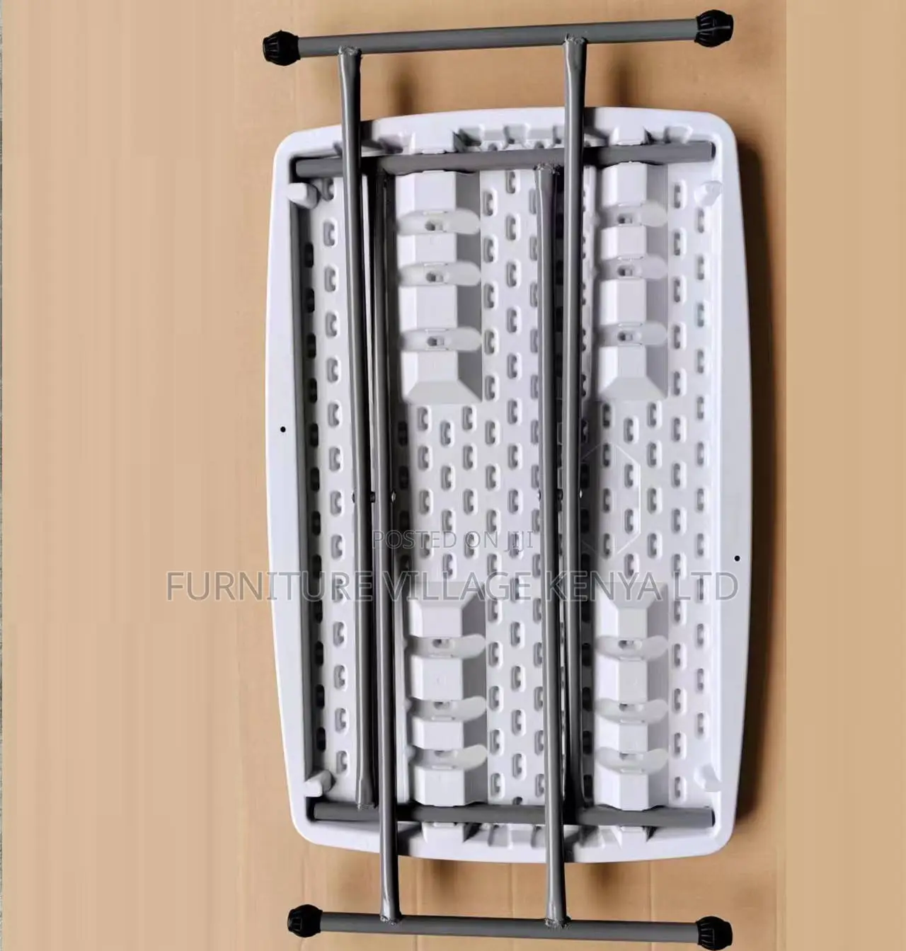 Folding Outdoor Plastic Table.
