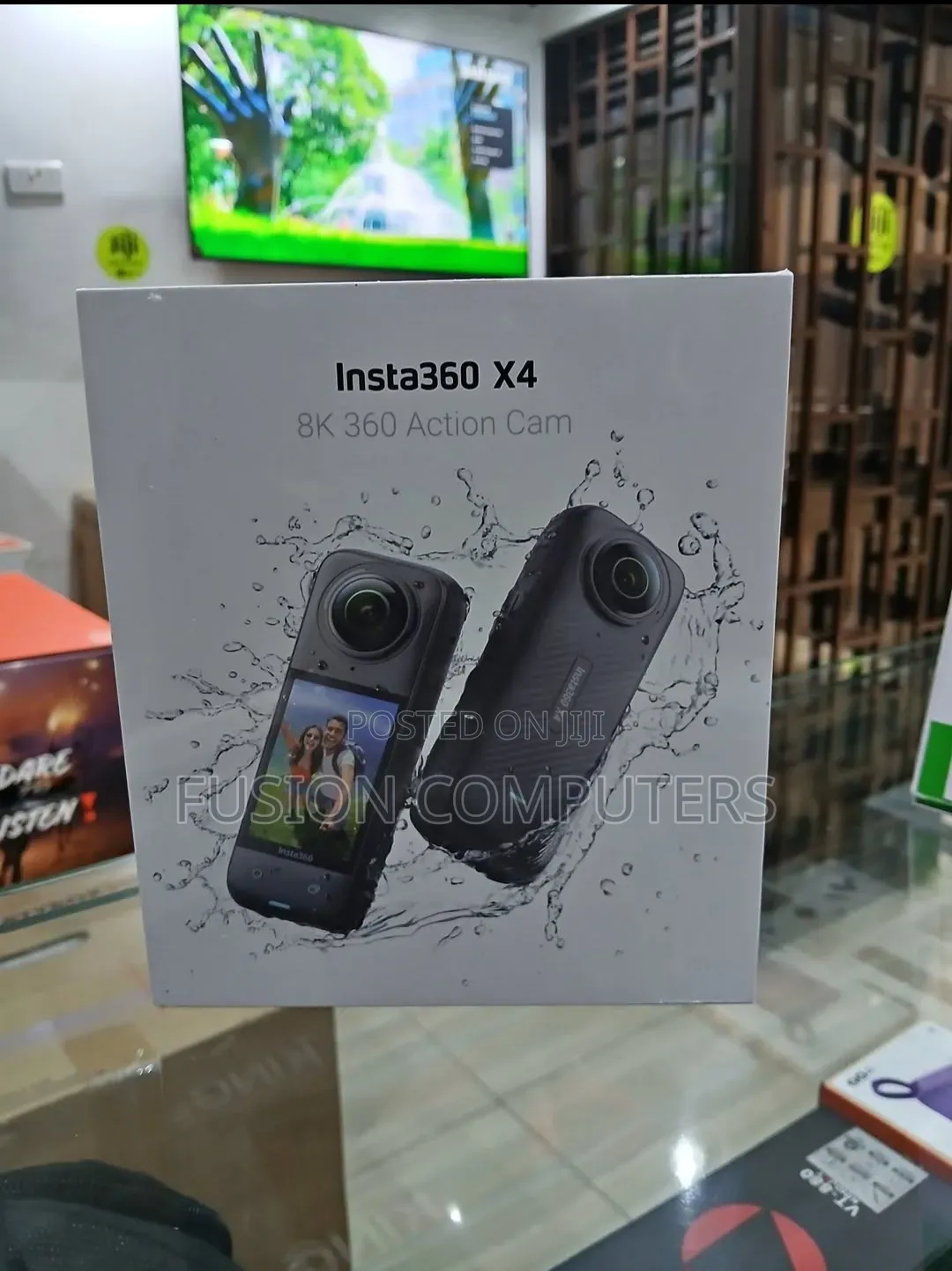 Insta 360 X4