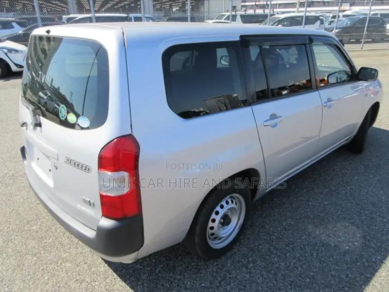 Toyota Succeed 2019 Silver