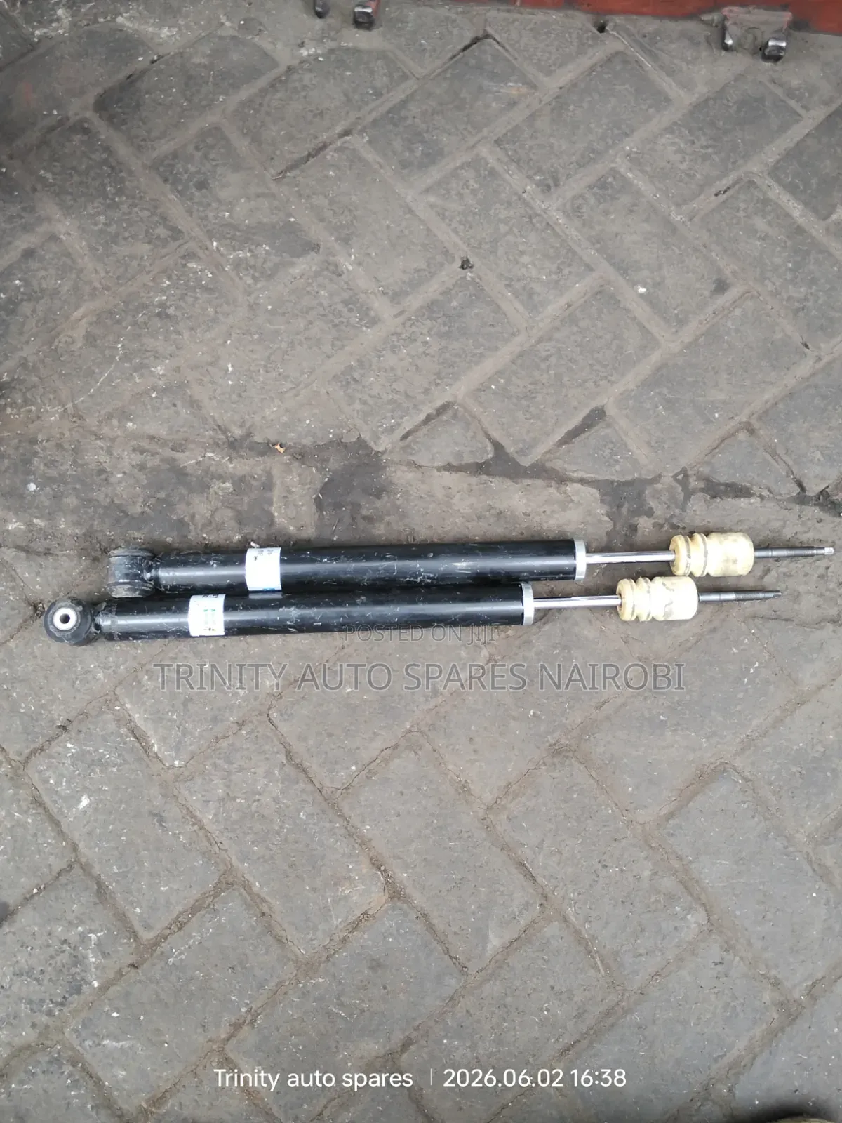 Original Ex Japan Mercedes Benz C Class W204 Rear Shock Absorbers