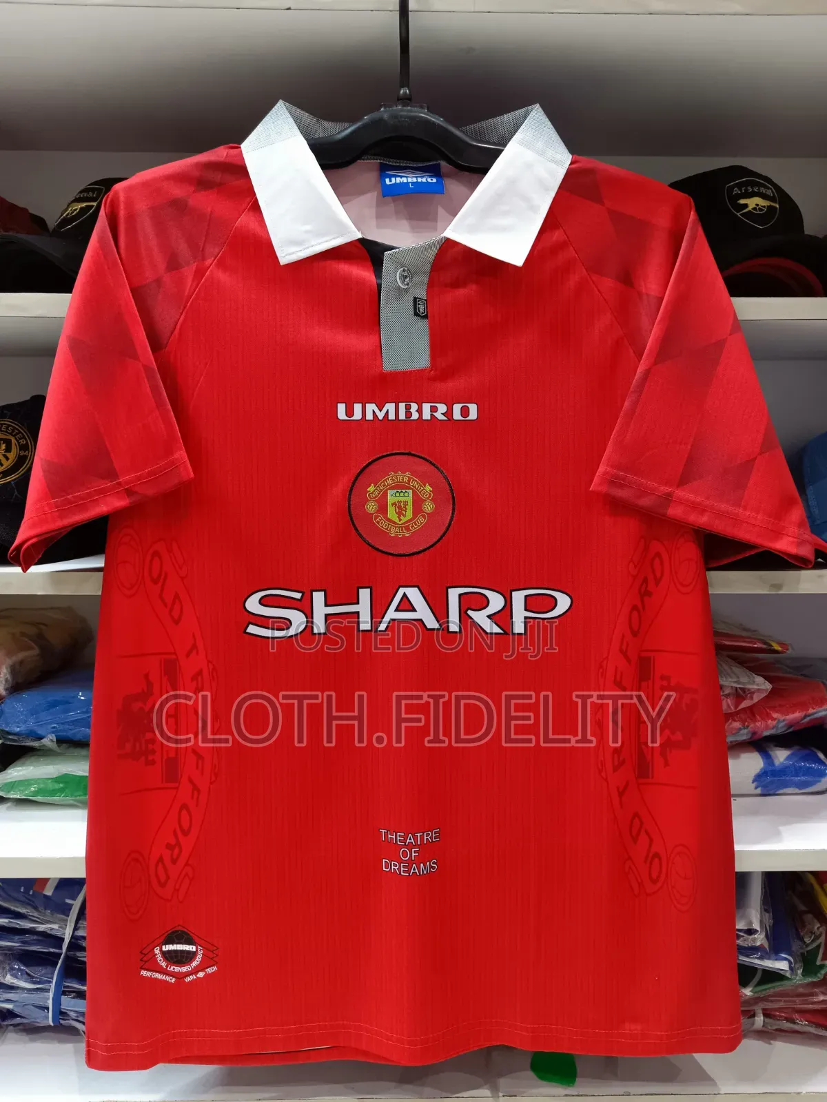 Manchester United 1996/1998 Umbro Retro Jersey.