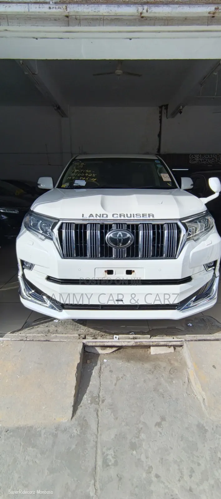 Toyota Land Cruiser Prado 2019 White
