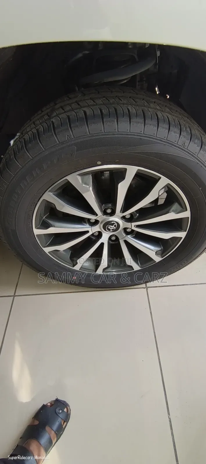 Toyota Land Cruiser Prado 2019 White