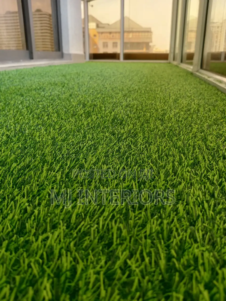 Premium Artificial Lawn Carpet for Contemporary Landscapes