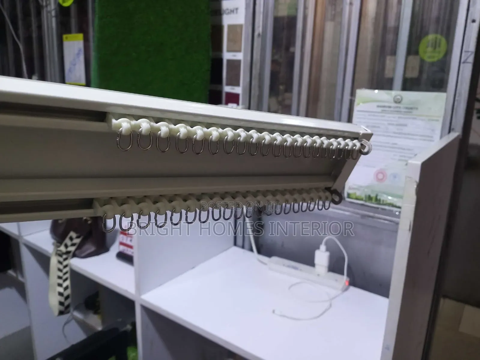 Straight Affordable Rail Ceiling Mounting Rail