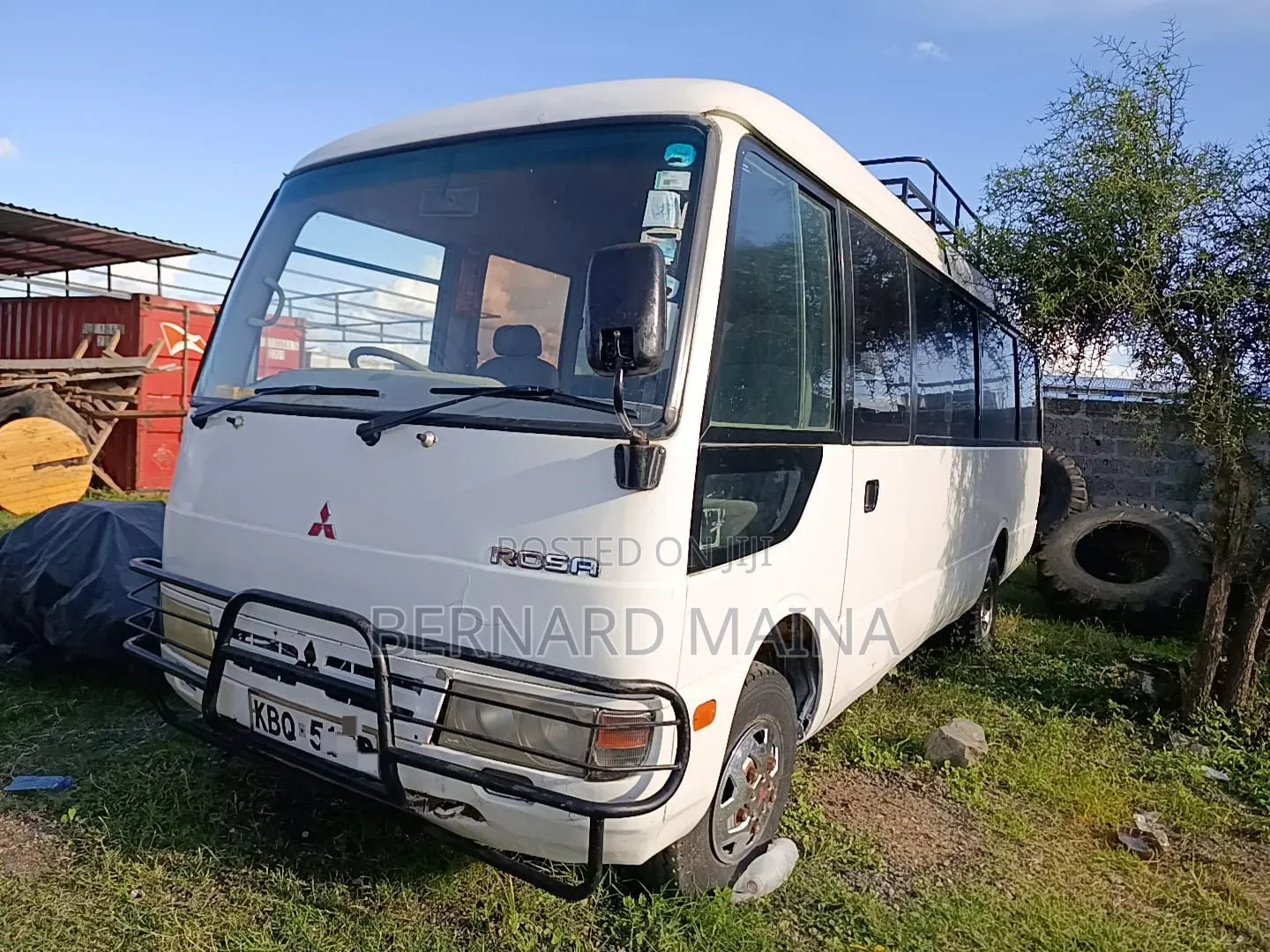 Mitsubishi Fuso Rosa 2005 White