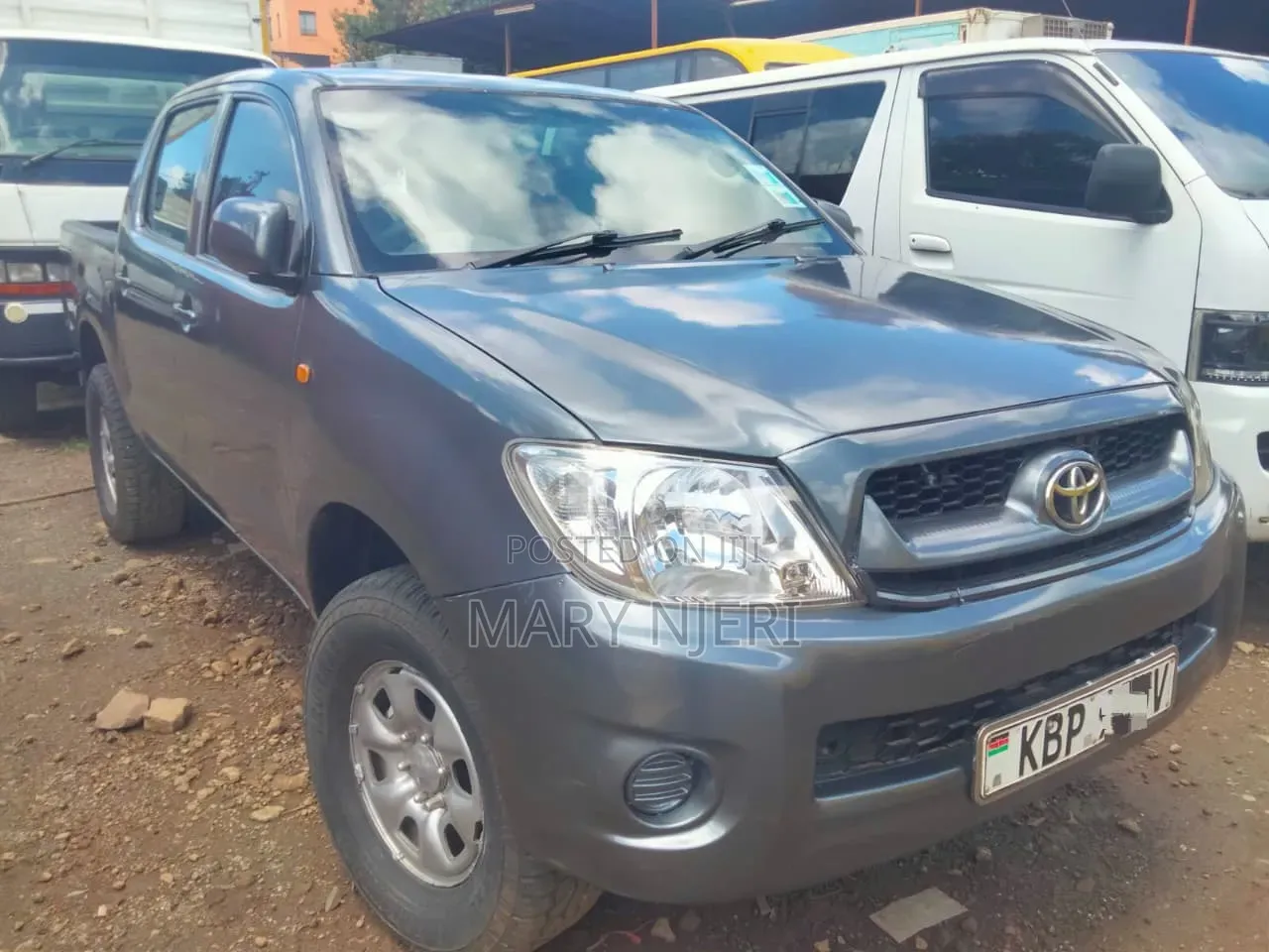 Toyota Hilux 2.5 D-4D SRX 2010 Gray