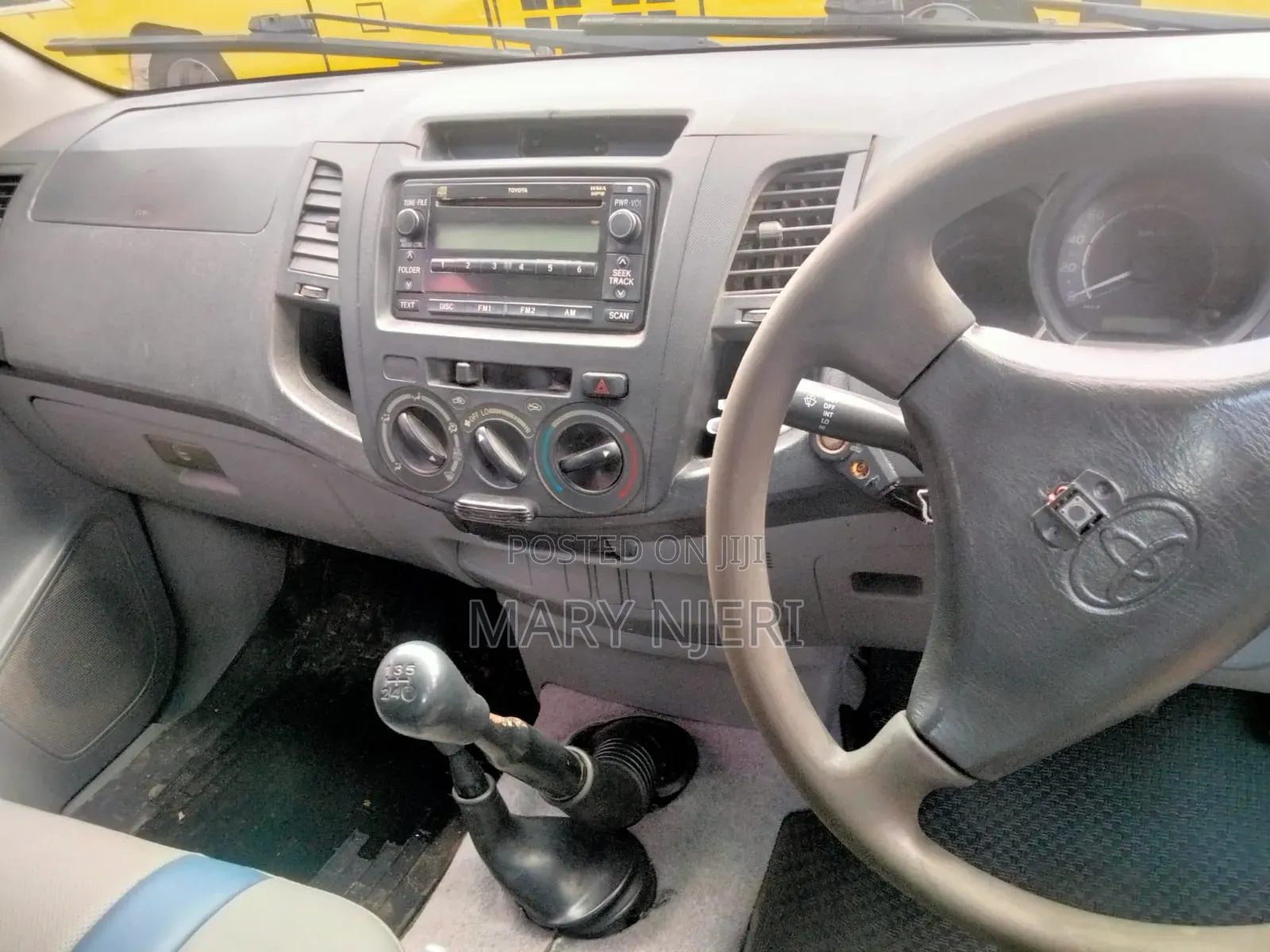 Toyota Hilux 2.5 D-4D SRX 2010 Gray