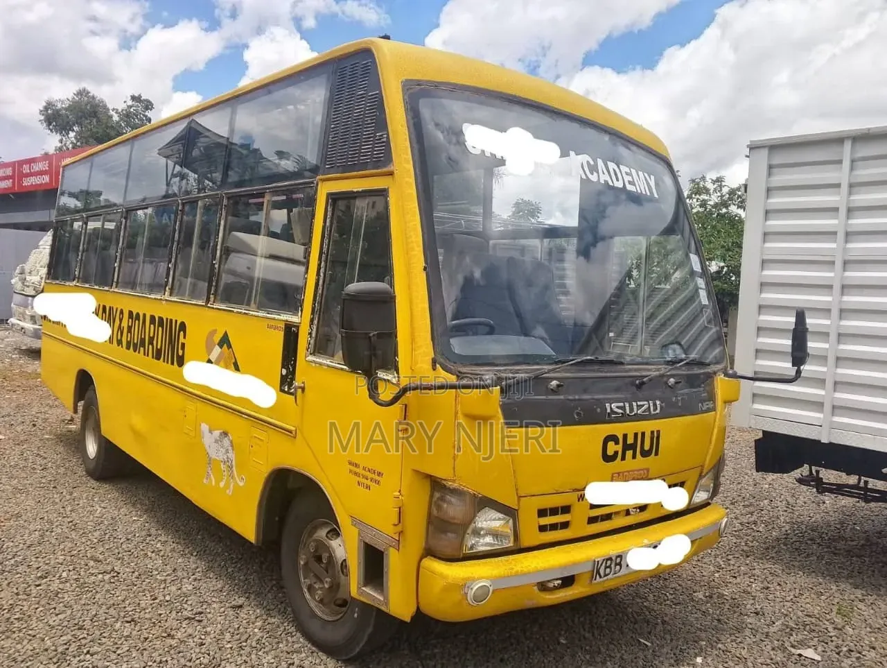 Isuzu Executive Bus 2008 Yellow