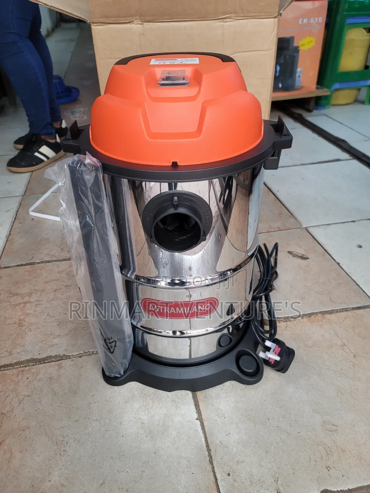 Astramilano Vacuum Cleaner 20litres