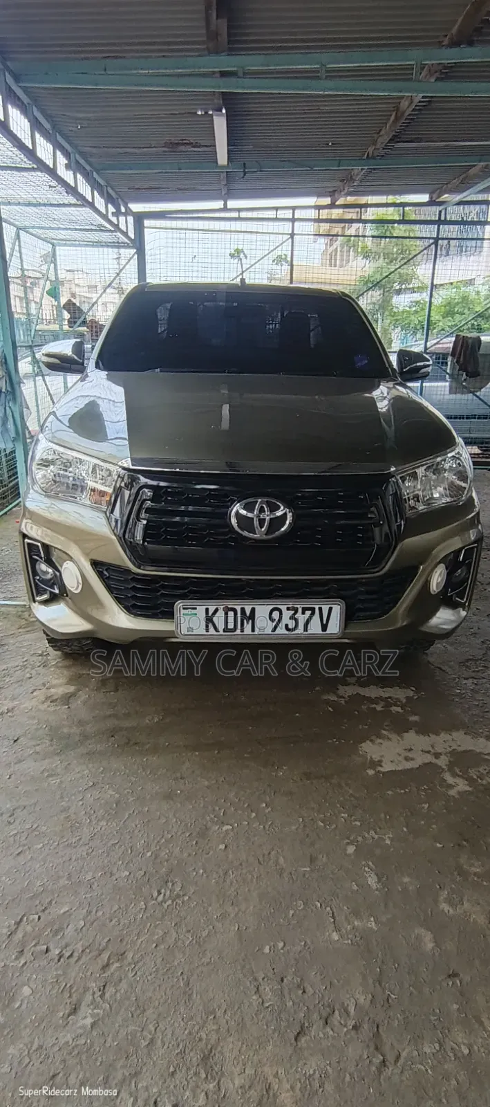 Toyota Hilux 2015 Green