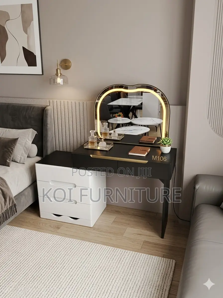 Vanity Set : Glamour-Ready Makeup Station