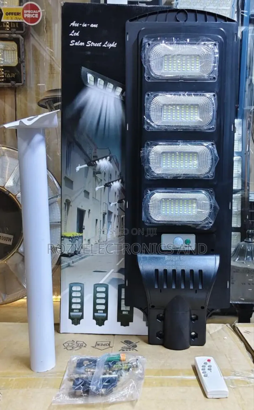 *400w Solar Street Light + Pole