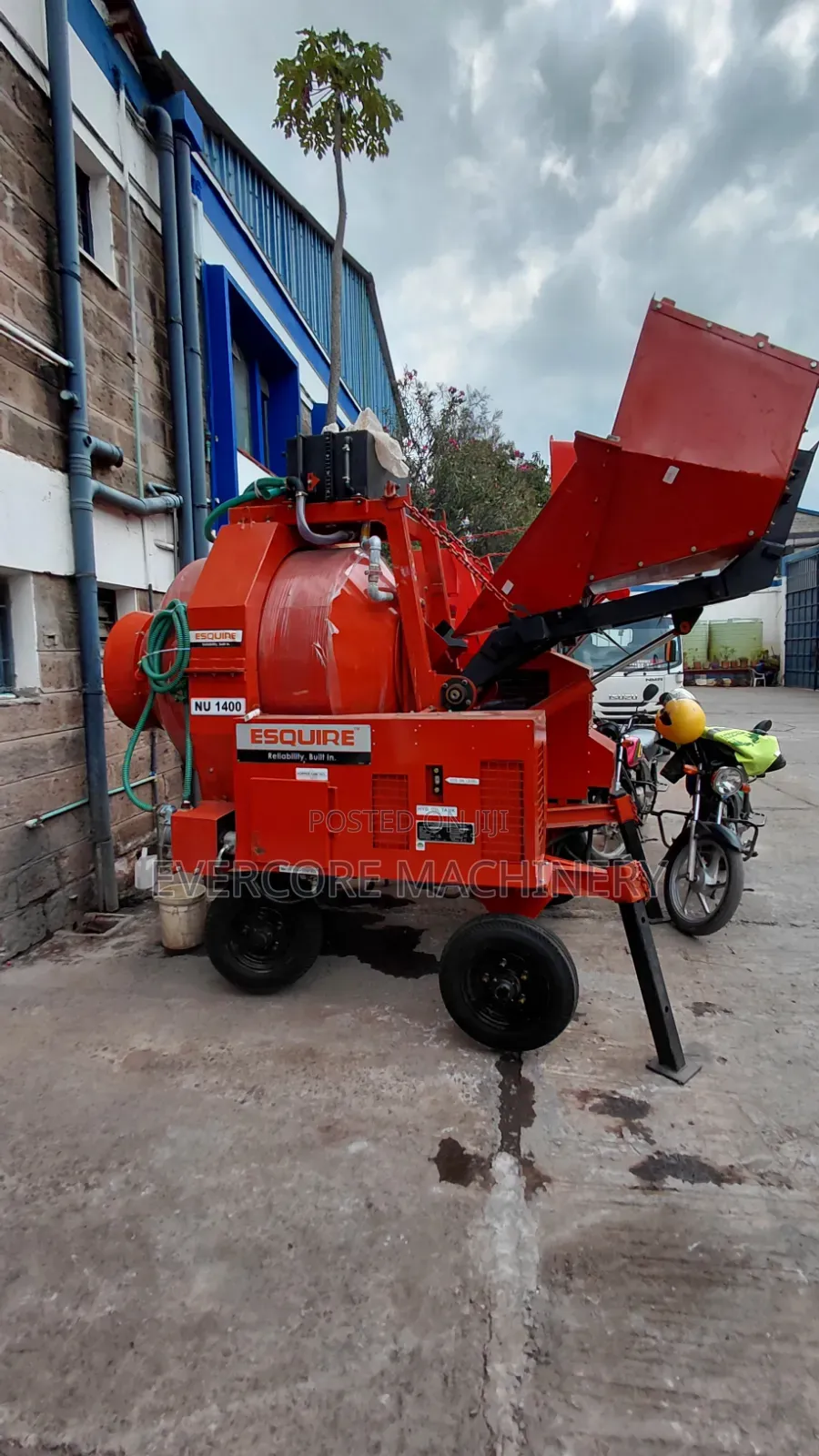 Commercial Esquire Mixer Self Loading Effect Best Quality.