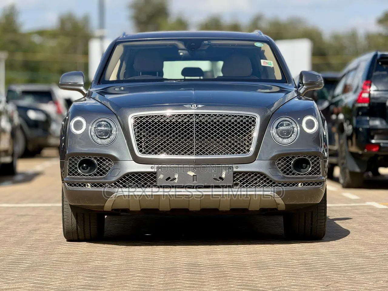 Bentley Bentayga Mulliner AWD 2018