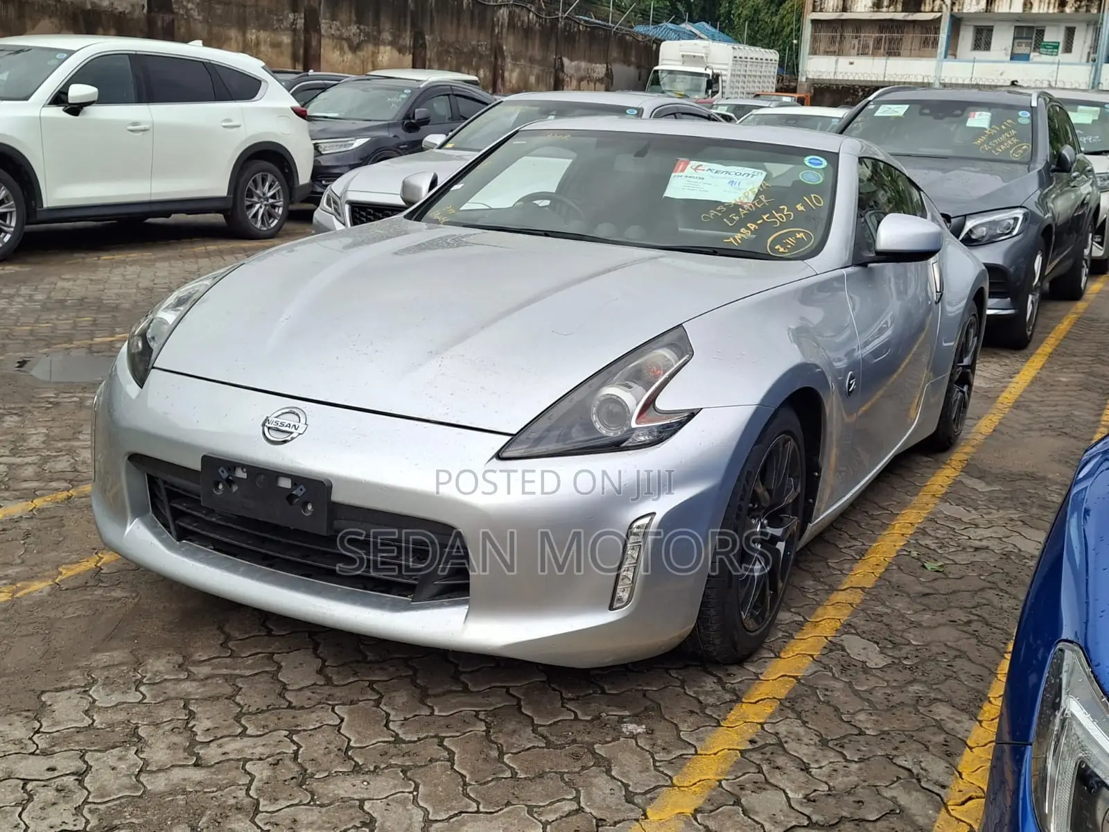 Nissan Fairlady 2019 Silver