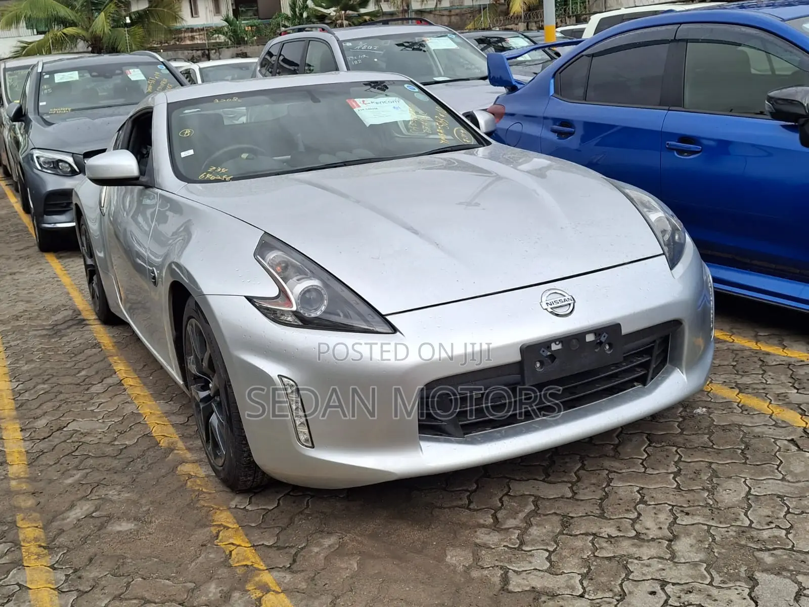 Nissan Fairlady 2019 Silver