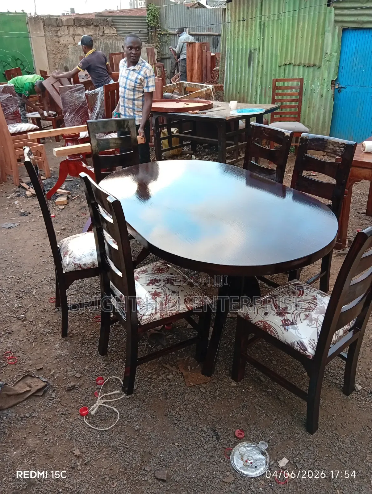 Grand 6 Seater Dining Tables