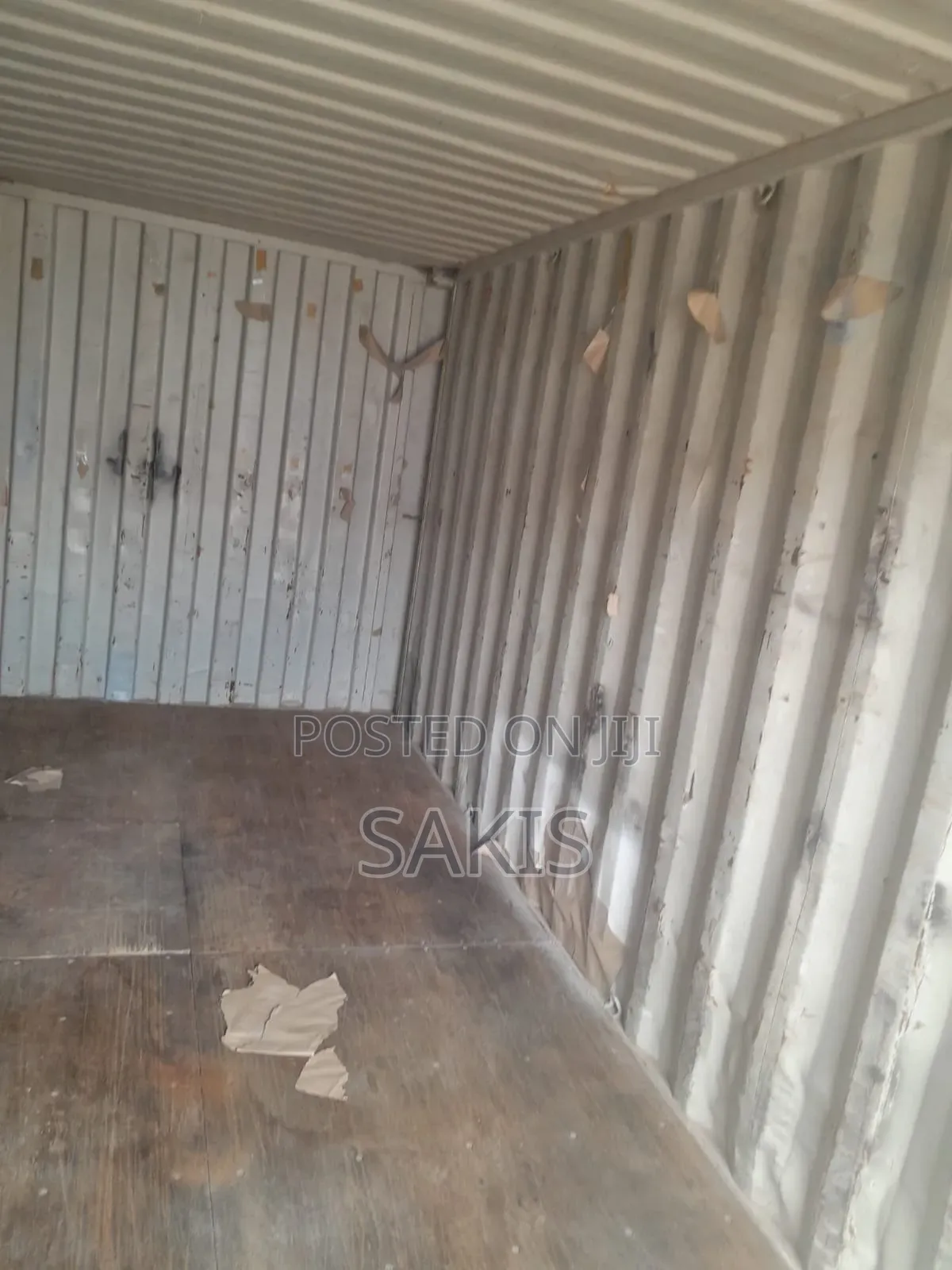 Safe Cargo Storage! 20ft Lockable Shipping Containers for Sale!
