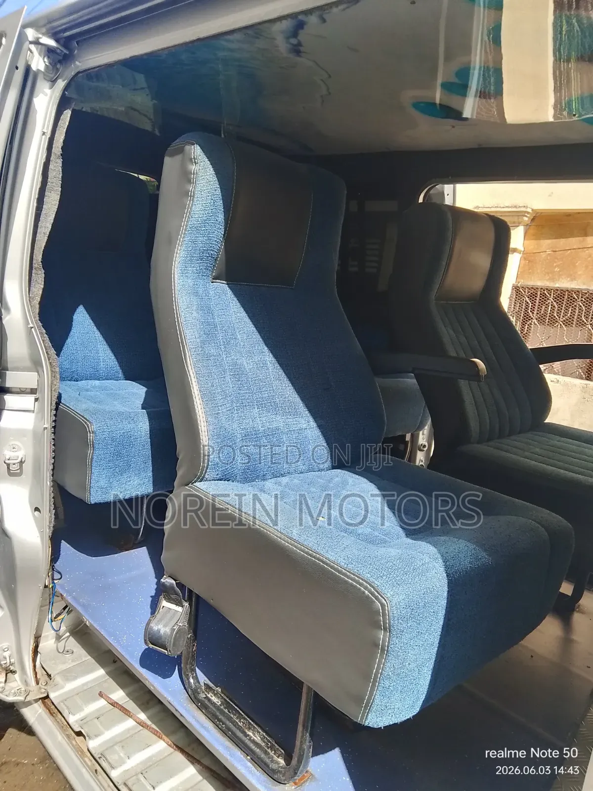 Toyota HiAce SV Premium 2013 Silver