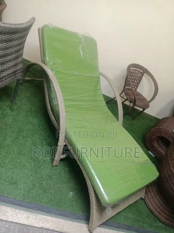 Outdoor Set : Oasis Outdoor Lounger With Bed