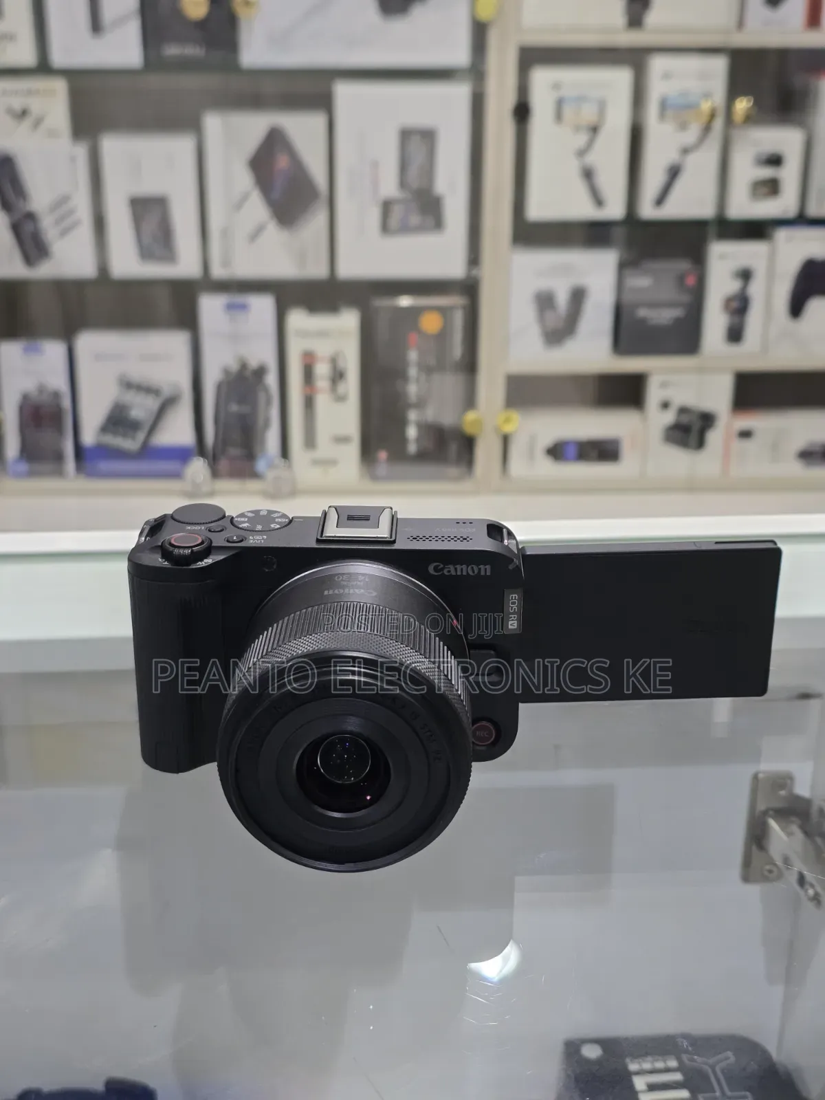 Canon Eos R50v Mirrorless Camera With 14-30mm F/4-6.3 Lens