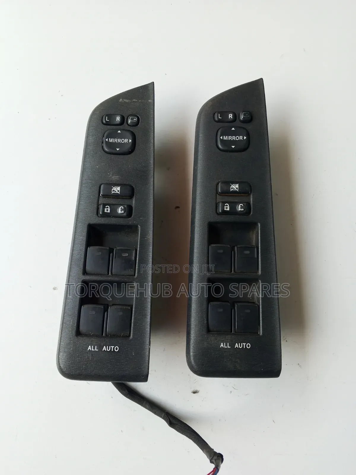 Toyota Voxy/Noah 2004 Main Door Switch