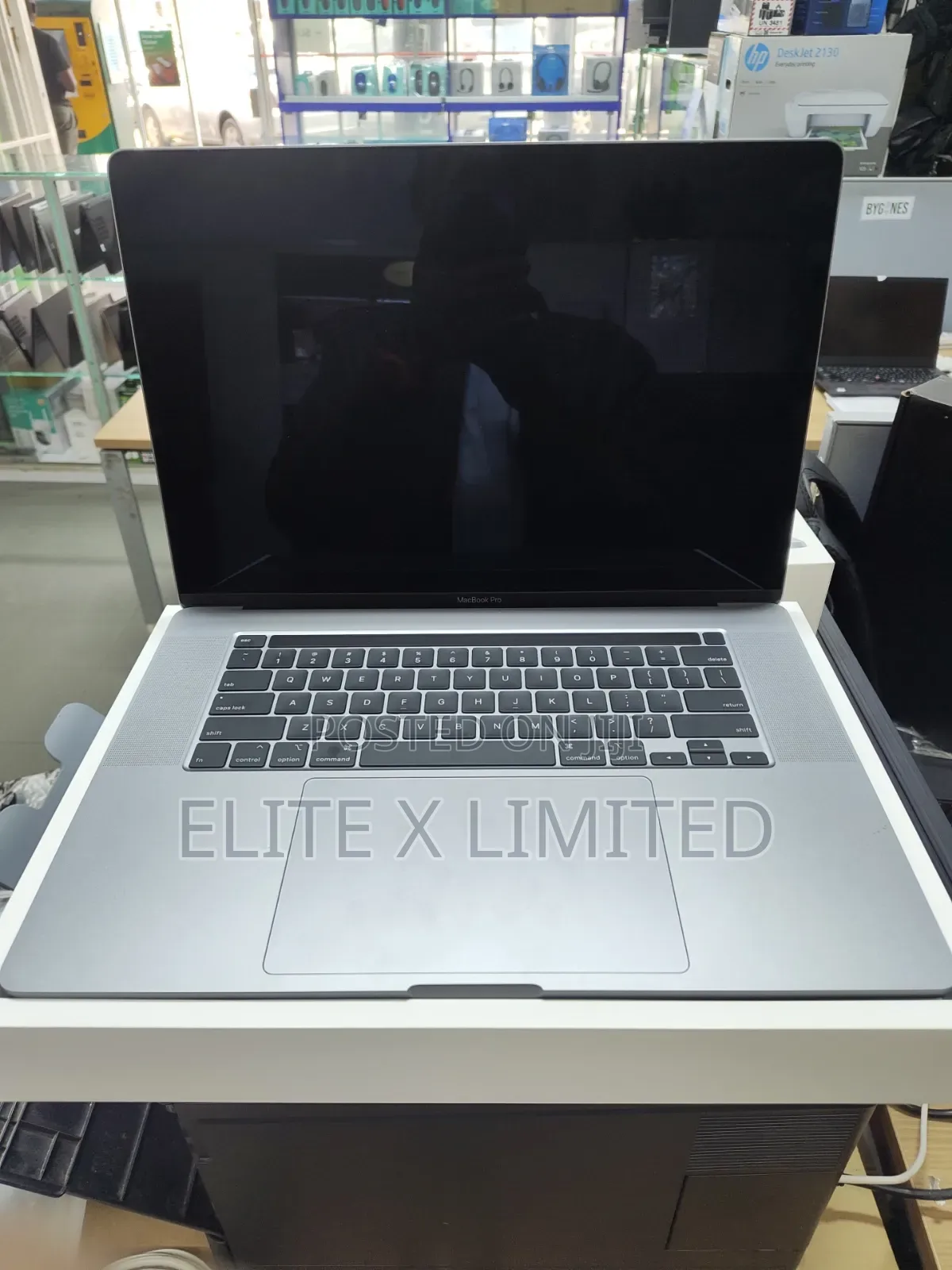 New Laptop Apple MacBook Pro 2019 32GB Intel Core i9 SSD 1T