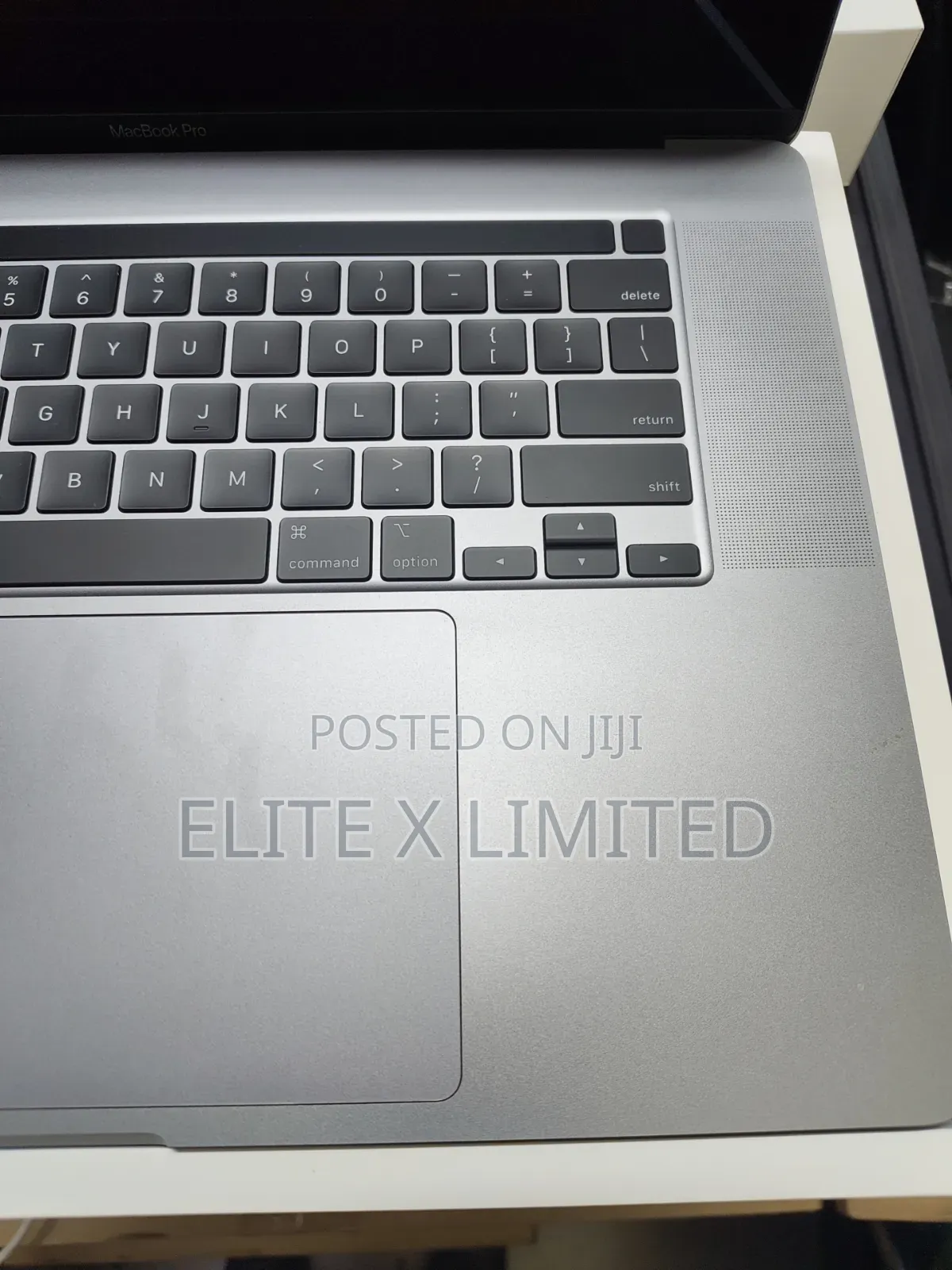 New Laptop Apple MacBook Pro 2019 32GB Intel Core i9 SSD 1T