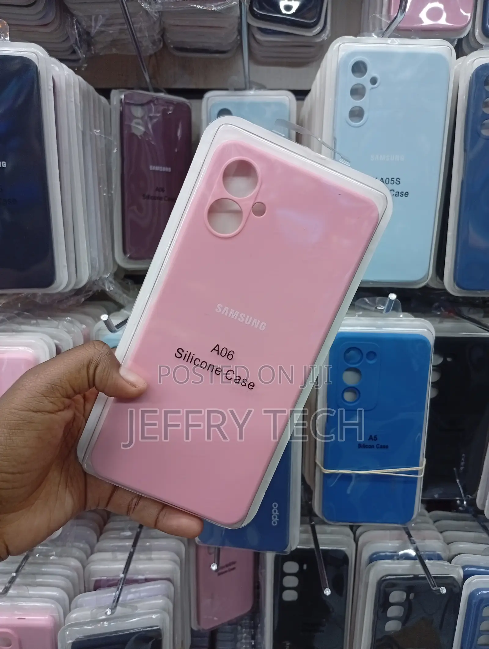Samsung Galaxy A06 Standard Snap-on Back Cover
