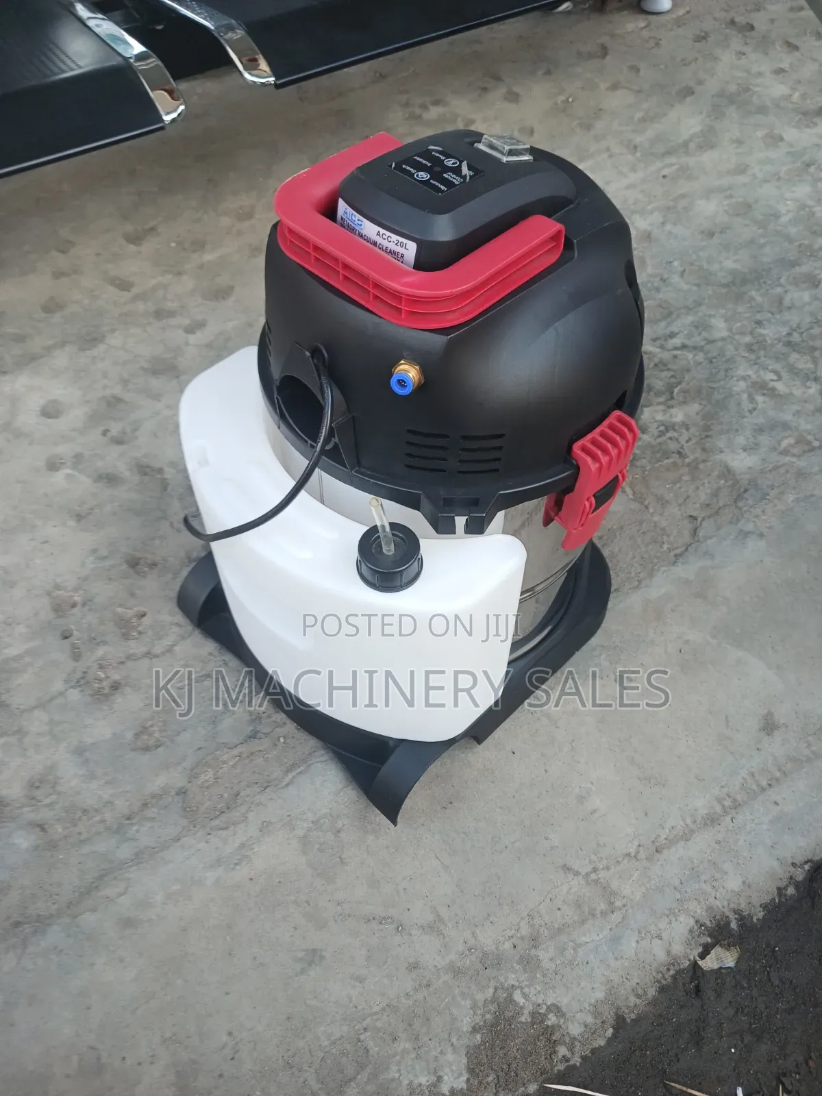 Vacuum Cleaner Wet and Dry 20l