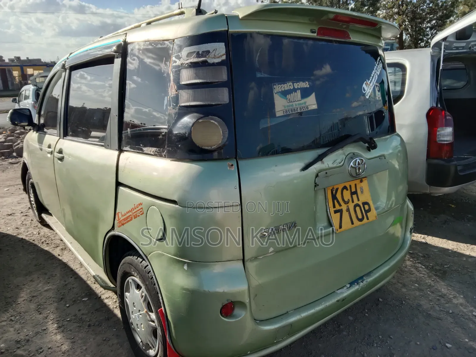 Toyota Sienta 2008 Green