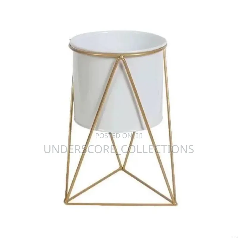 *Nordic Geometric Metal Iron Flower Pot*