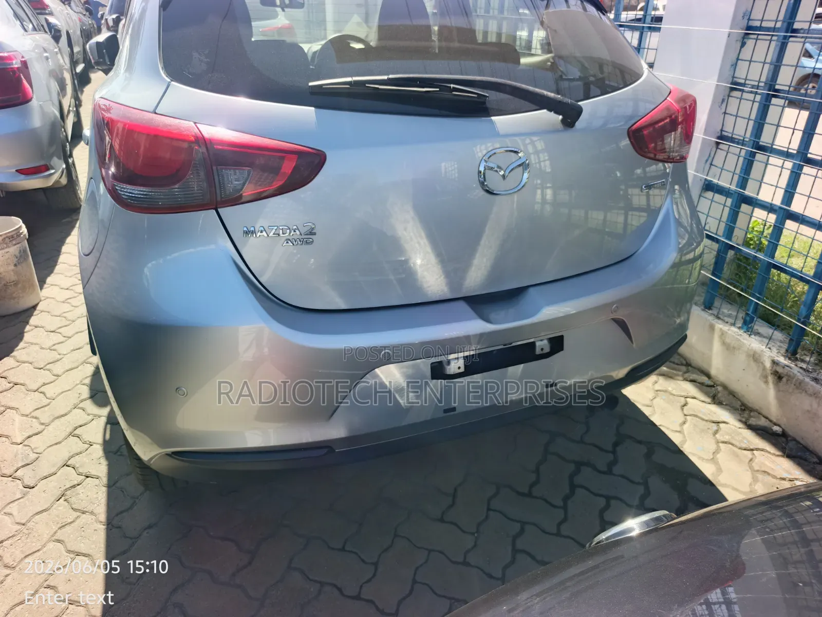 Mazda 2 2019 Silver