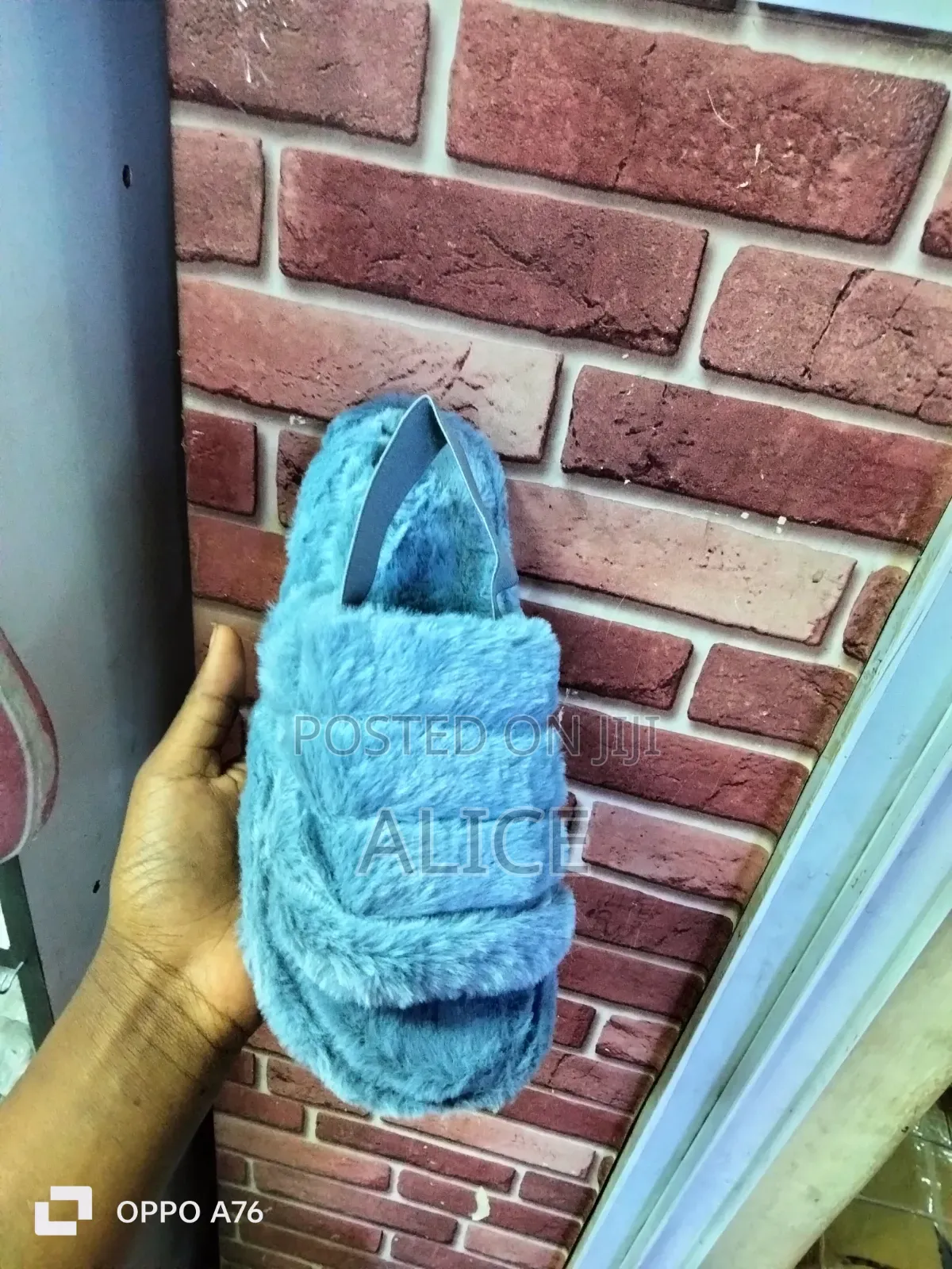 Fluffy Sandles