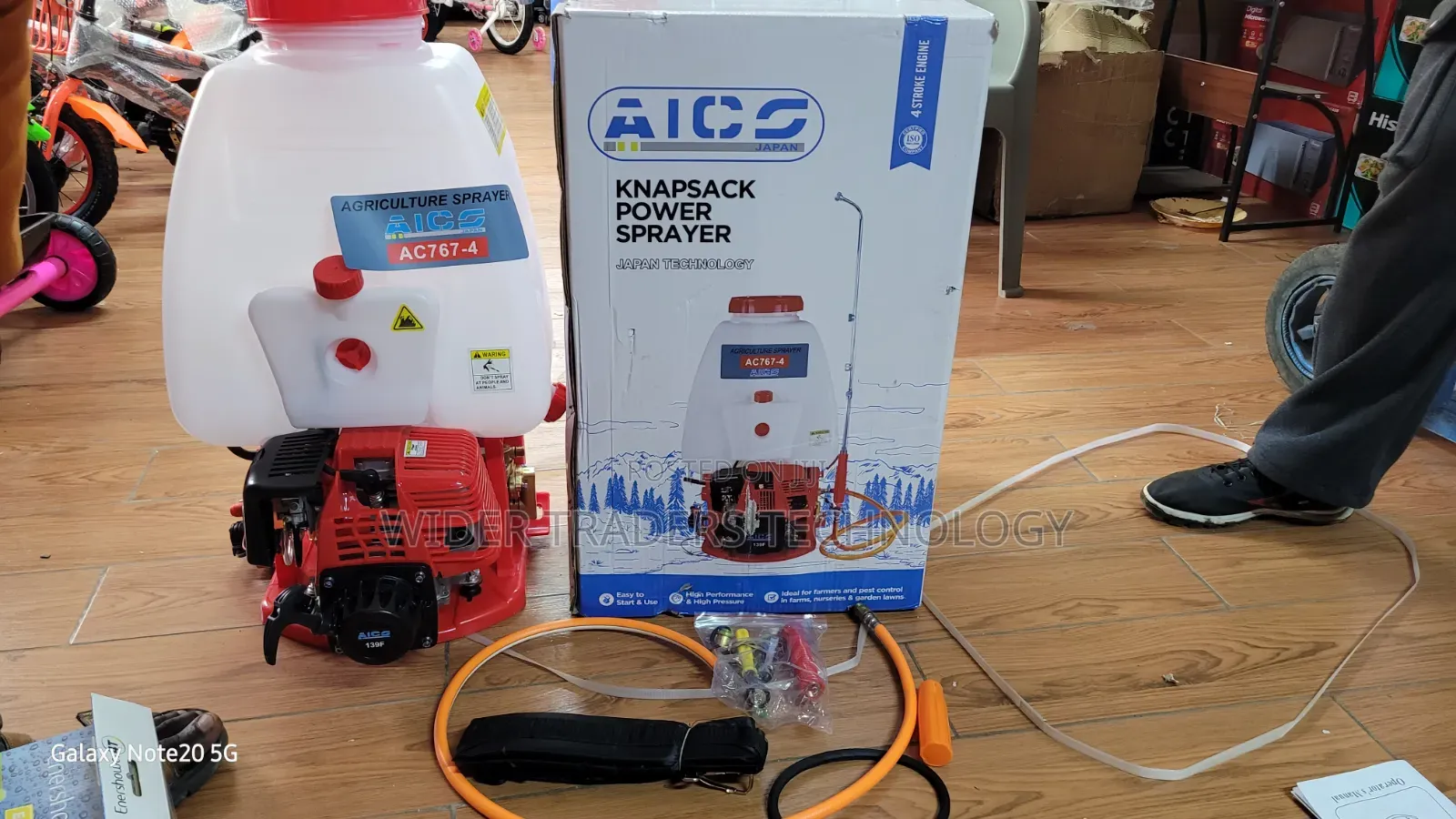 Aico Ac767-4 Knapsack Power Sprayer 4-Stroke Engine and a 25-Liter