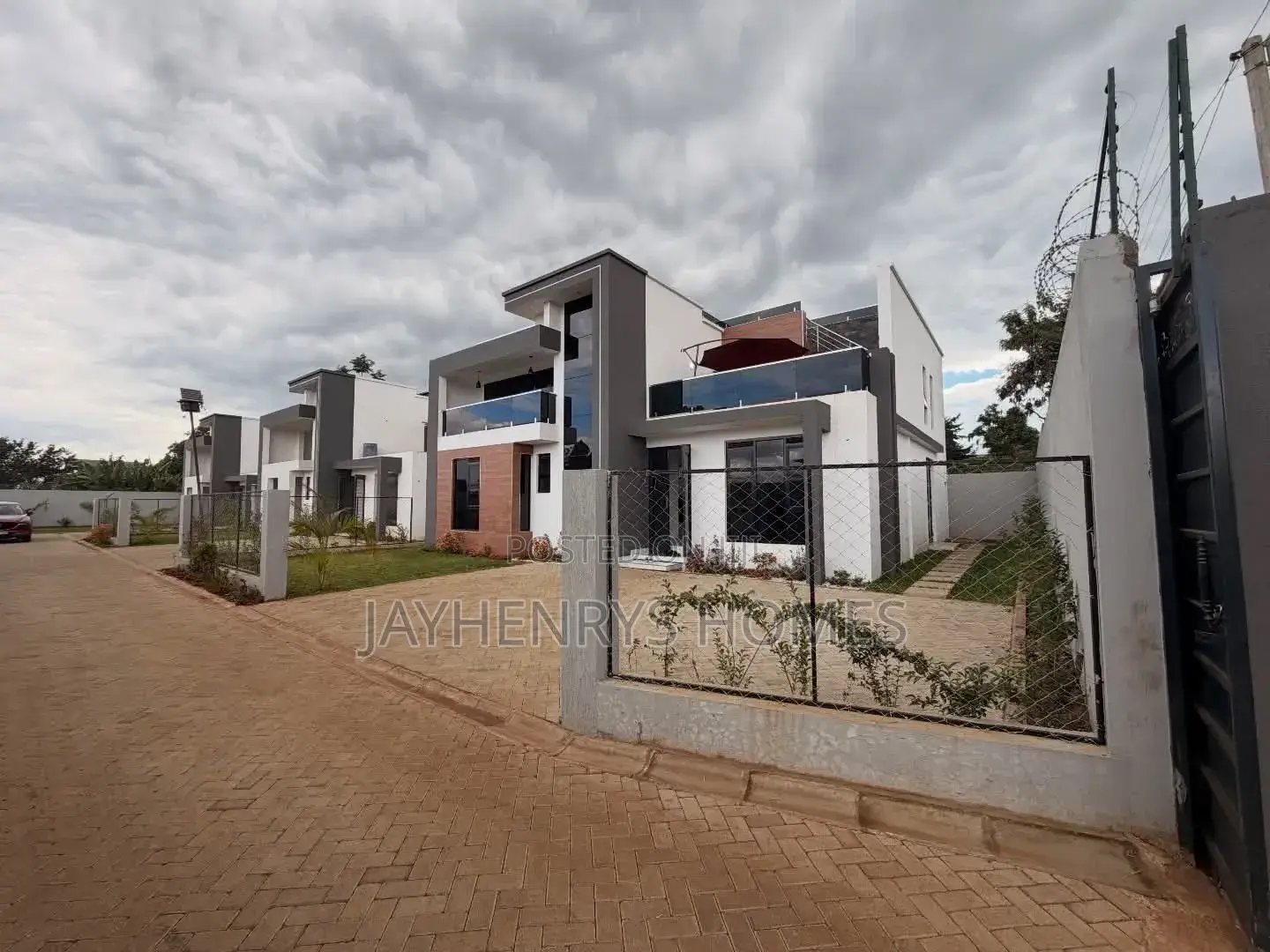 5bdrm House in Kwa Kairu for sale