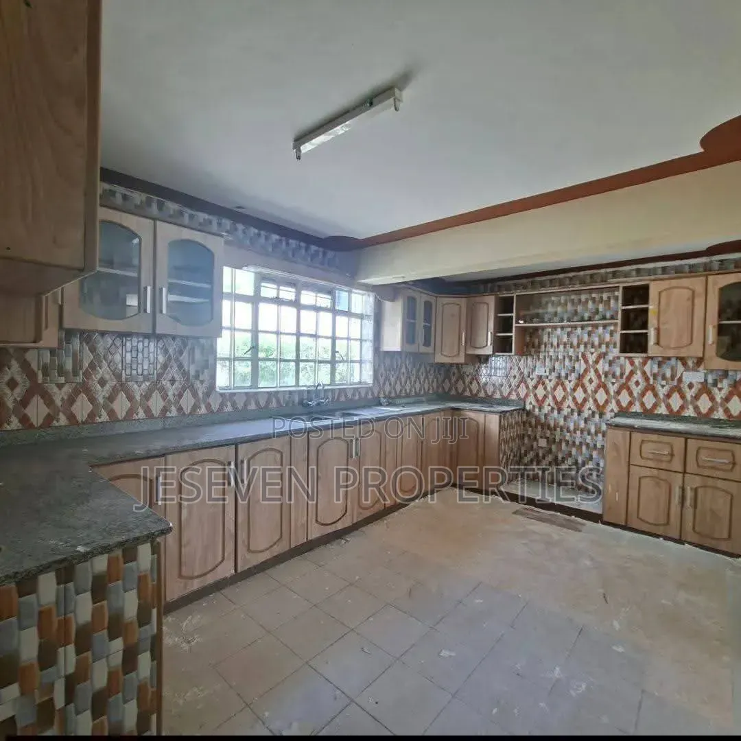 4bdrm Mansion in Syokimau, Gateway Mall Area for rent