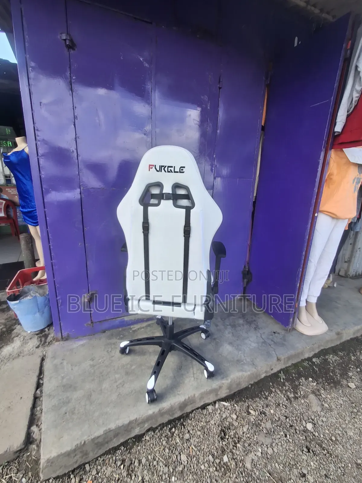 Ergonomic Gaming Table Recliner