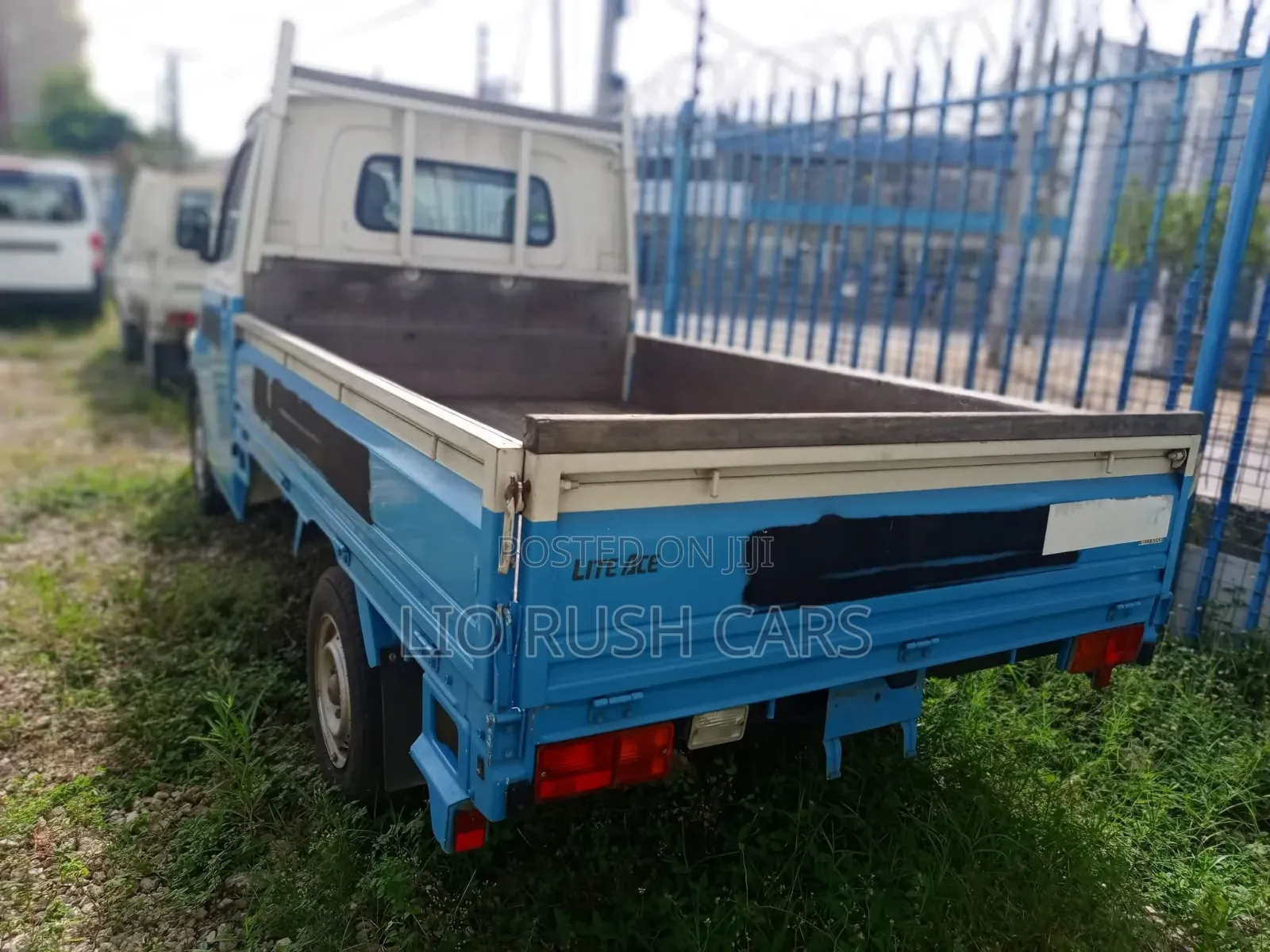 Toyota TownAce 2018 Blue