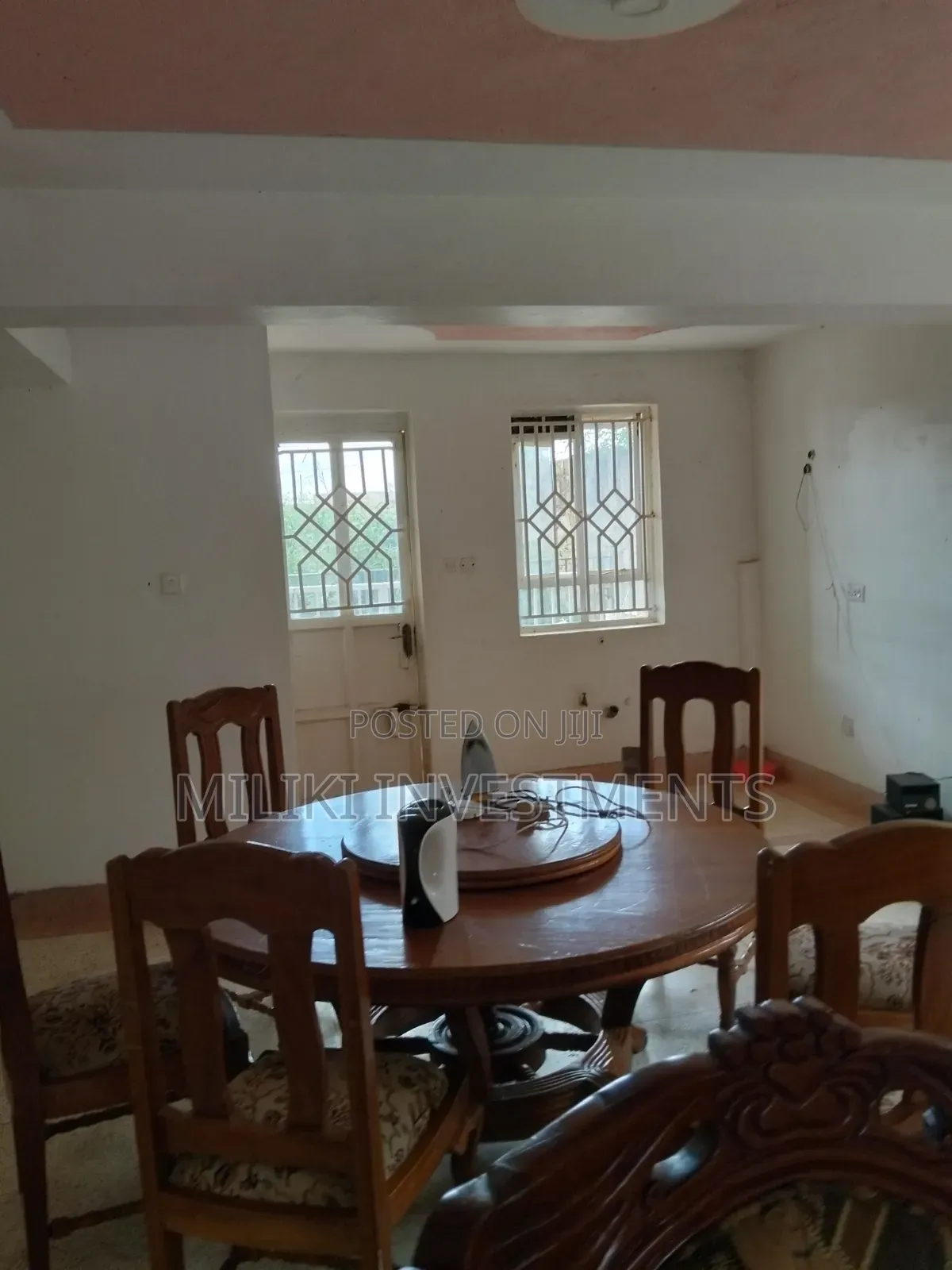5bdrm Maisonette in Golfview, Bendor Estate for sale