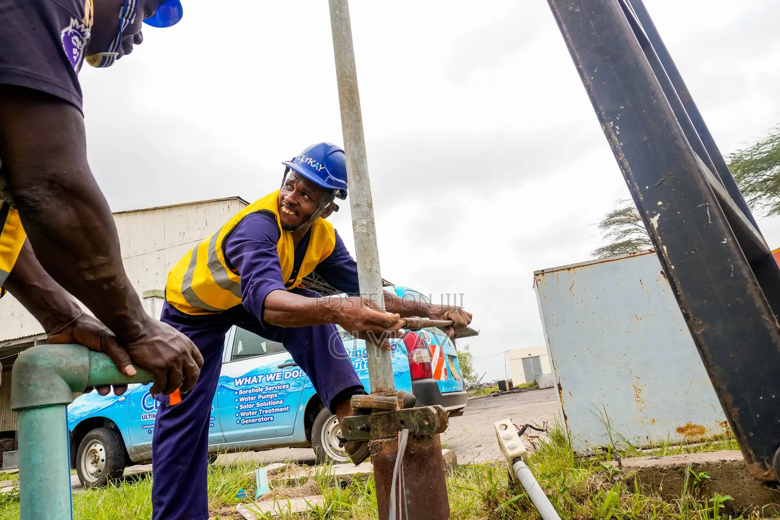 Pump Lifting and Lowering Services