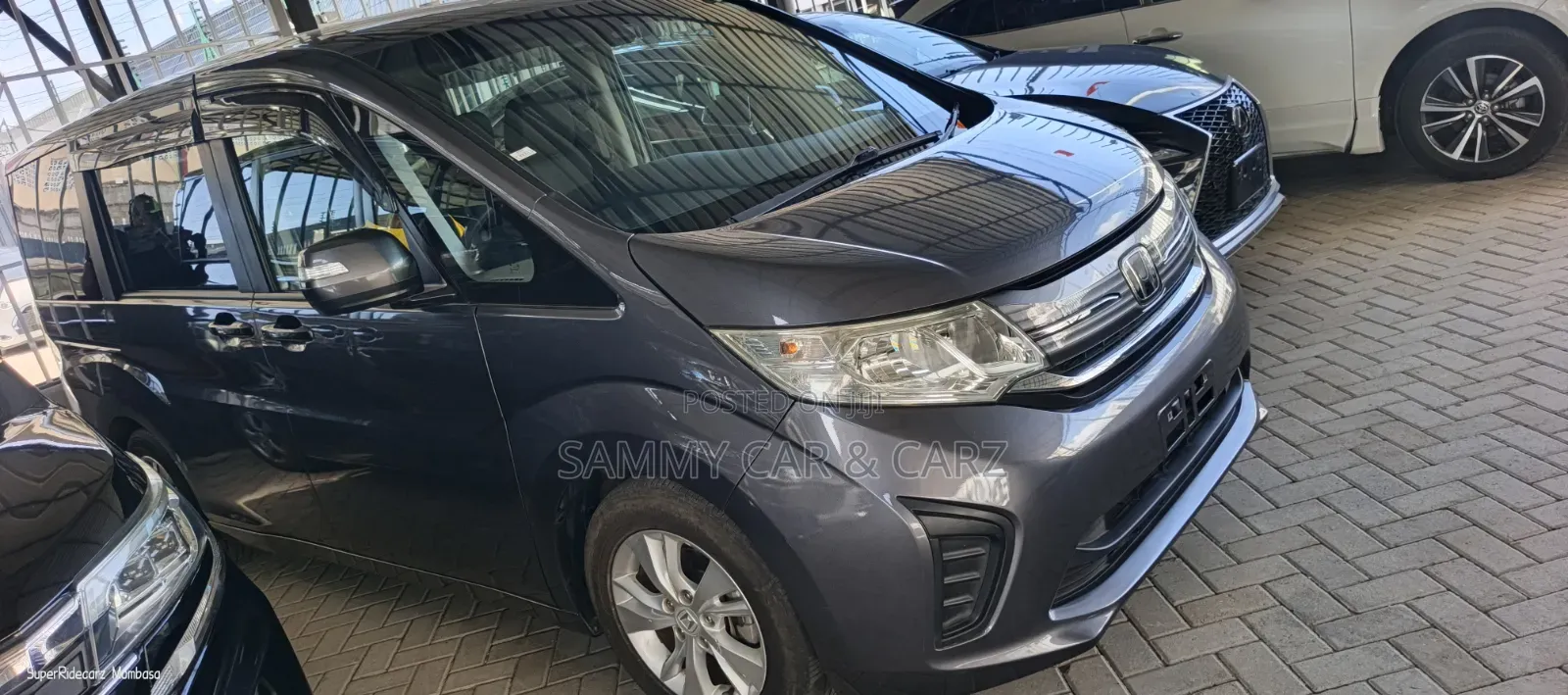Honda Stepwgn 2019 Gray