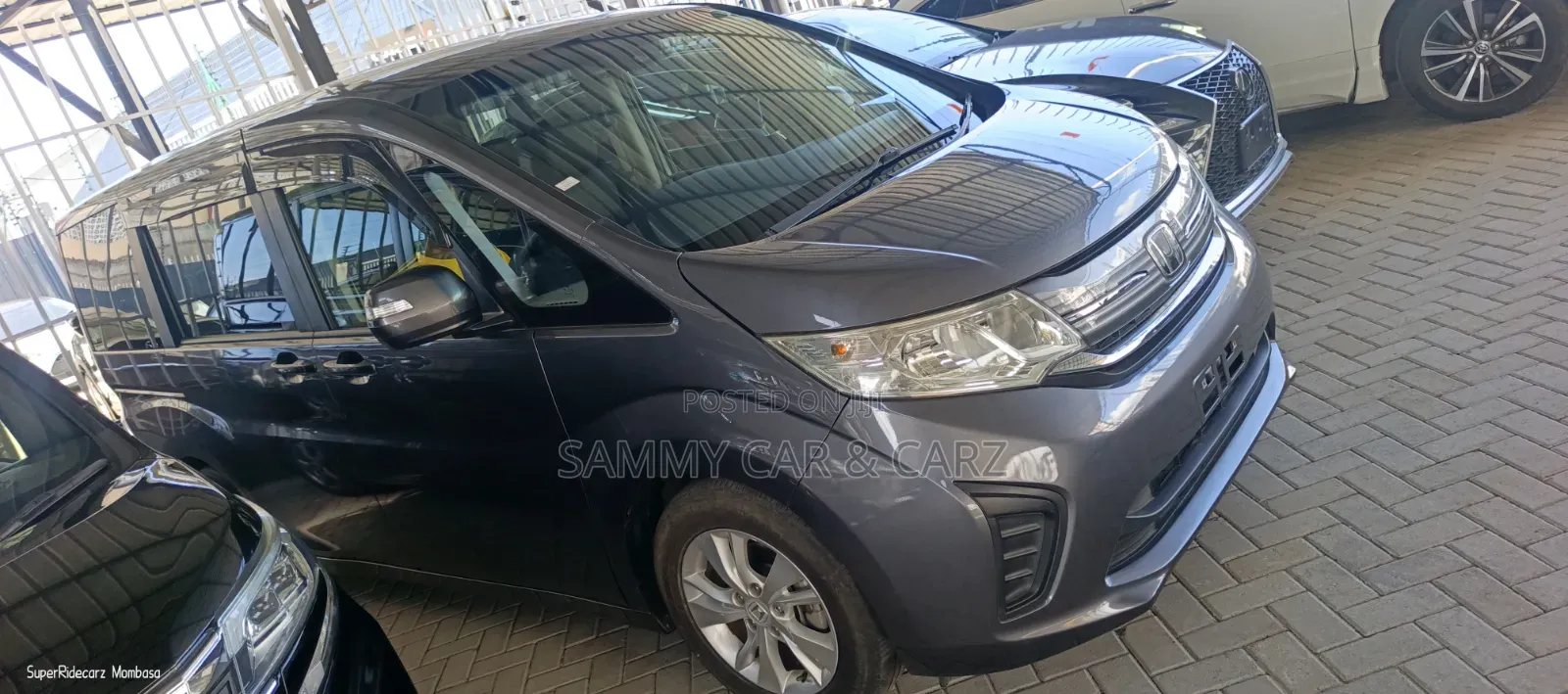 Honda Stepwgn 2019 Gray