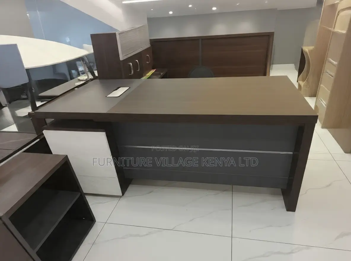 Director's L-Shaped Office Table