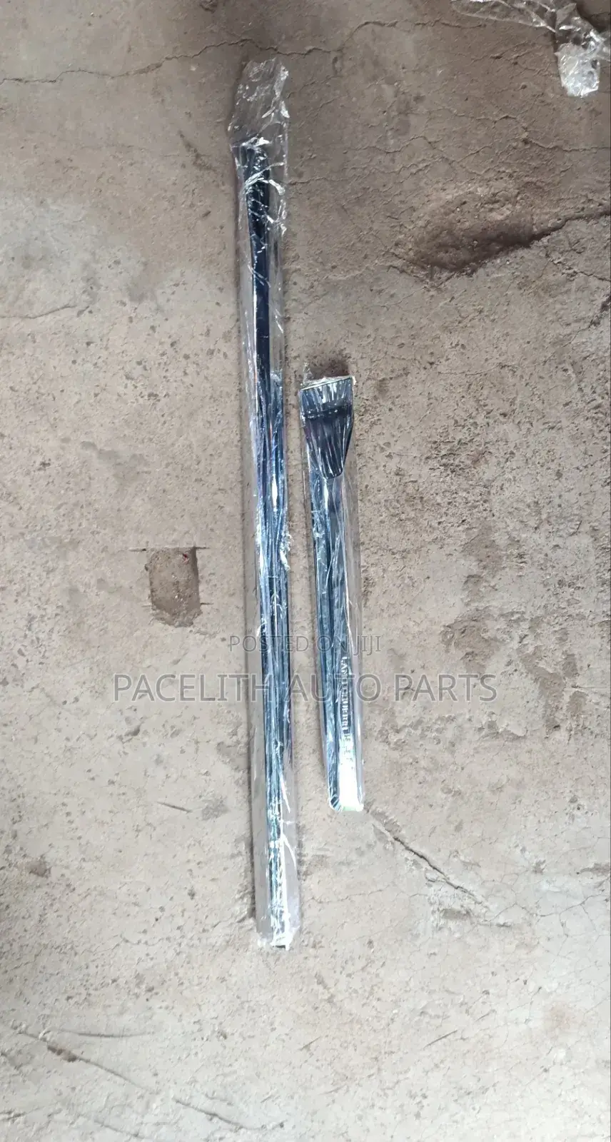Side Moulding Chrome Prado 150