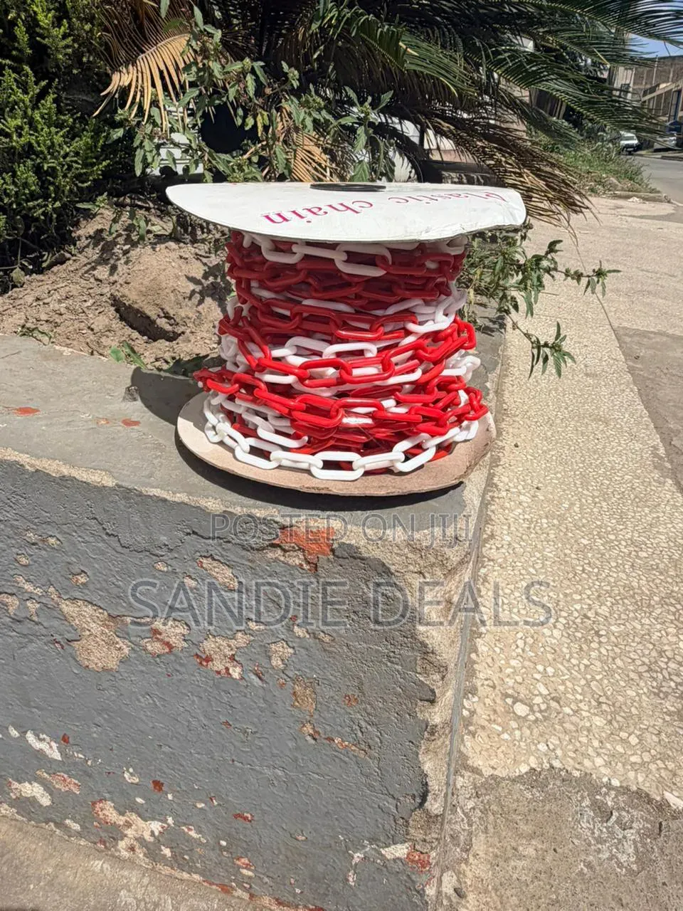 White And Red Security Plastic Chain