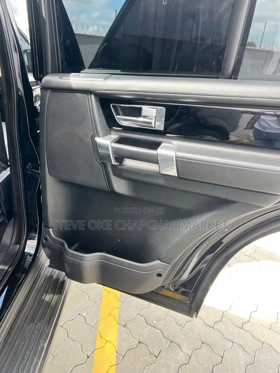 Land Rover Discovery 2016 Gray