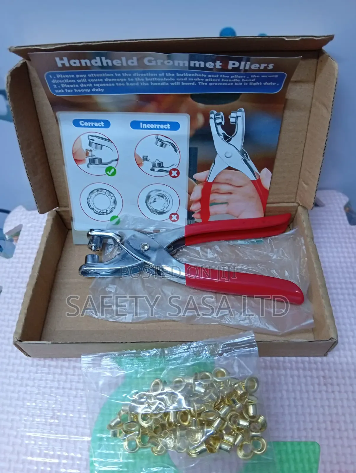 Handheld Grommet Pliers