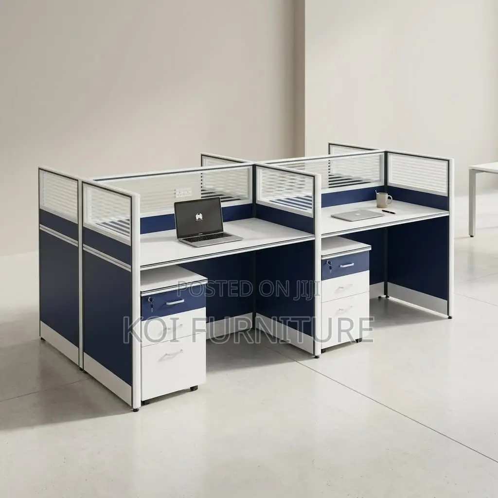 Office Workstation : 4-Way Modular Modern Office Workstation